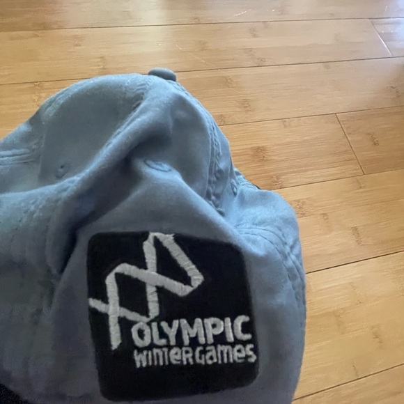 Whistler Olympics Hat - Picture 3 of 4